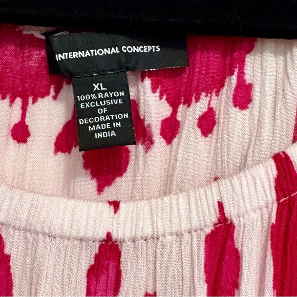 Women's Pink Patterned Top - Picture 4 of 4